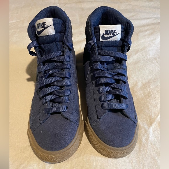 Nike suede blazers - Picture 2 of 3